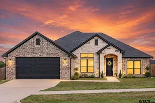 320 Amanda Ave, Bullard, TX 75757 - Photo 1