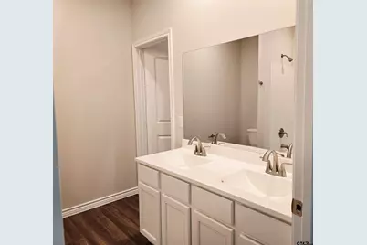 6102 Hidden Hills Drive, Tyler, TX 75703 - Photo 7