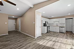 311 S Hillshore Dr, Longview, TX 75605 - Photo 9