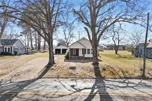 605 Dallas St, Winona, TX 75792 - Photo 31