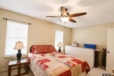 1109 Larkspur Ln, Tyler, TX 75703 - Photo 9