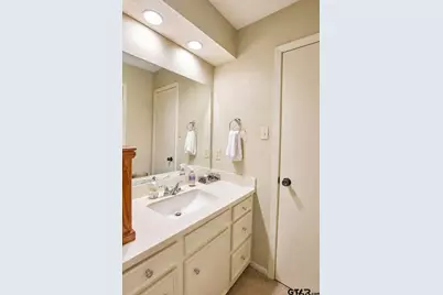 1109 Larkspur Ln, Tyler, TX 75703 - Photo 11