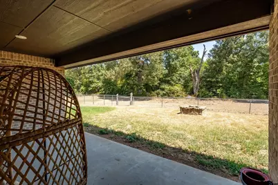 814 N Jarvis St, Troup, TX 75789 - Photo 23