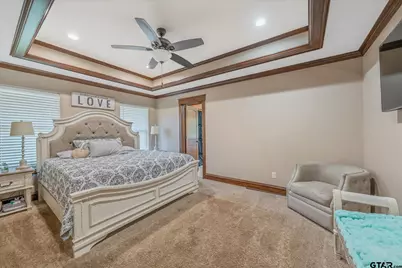 814 N Jarvis St, Troup, TX 75789 - Photo 13
