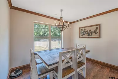 814 N Jarvis St, Troup, TX 75789 - Photo 11