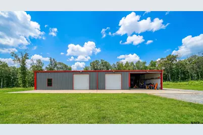 121 Oak Hill Rd, Kilgore, TX 75662 - Photo 1