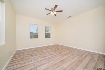 1104 N Bolivar, Marshall, TX 75670 - Photo 9