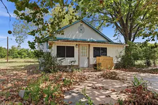 13810 E State Hwy 67, Saltillo, TX 75478 - Photo 3