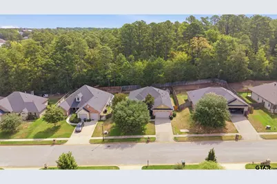 8418 Lakeway Dr, Tyler, TX 75703 - Photo 3