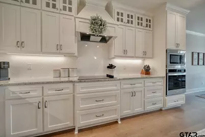 18347 Timber Oaks Drive, Lindale, TX 75771 - Photo 15