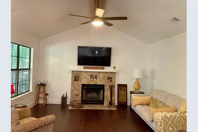 203 Peach Tree, Holly Lake Ranch, TX 75765 - Photo 5