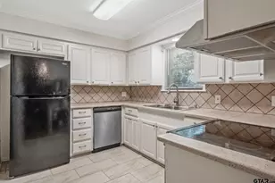 3100 Rosemary Ln, Tyler, TX 75701 - Photo 7
