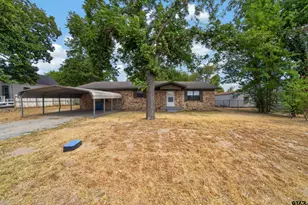 209 W South St, Lindale, TX 75771 - Photo 3