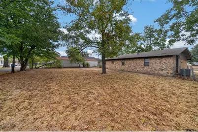 209 W South Street, Lindale, TX 75771 - Photo 27