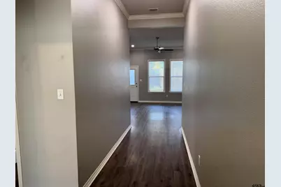 2910 Meadow Brook, Tyler, TX 75701 - Photo 5