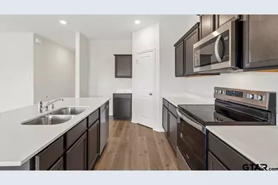 1956 Freeman Street, Tyler, TX 75704 - Photo 5