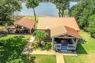 851 Lakeview, Jefferson, TX 75657 - Photo 3