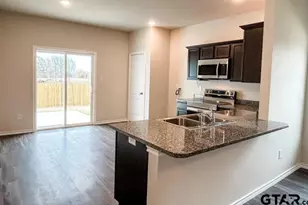 989 Martin St, Chandler, TX 75758 - Photo 9
