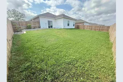 989 Martin St, Chandler, TX 75758 - Photo 3