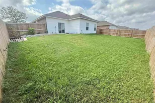 989 Martin St, Chandler, TX 75758 - Photo 3