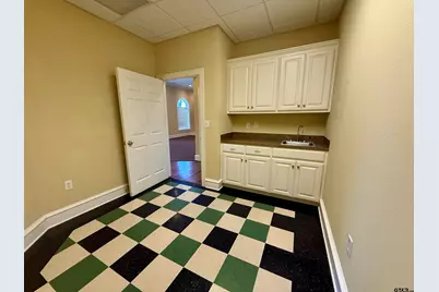 649 S Broadway, Tyler, TX 75701 - Photo 11