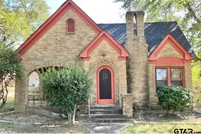 437 Jefferson, Pittsburg, TX 75686 - Photo 1