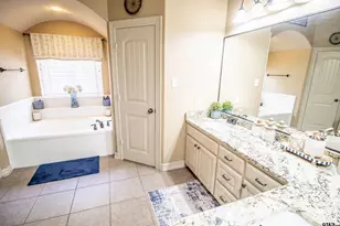 135 Pond Dr, Marshall, TX 75672 - Photo 13
