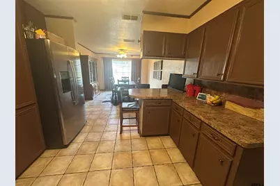 902 Pine Cove, Jacksonville, TX 75766 - Photo 11