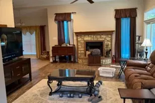 224 Stonebridge Ct, Gilmer, TX 75645 - Photo 3