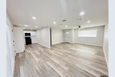 2116 Pine Crest, Tyler, TX 75701 - Photo 11