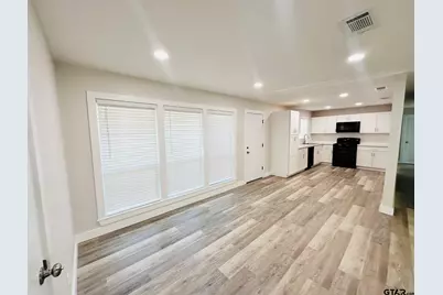 2116 Pine Crest, Tyler, TX 75701 - Photo 13