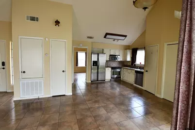 1725 Eaglewood, Tyler, TX 75703 - Photo 5