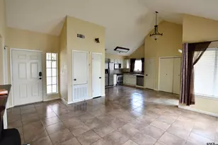 1725 Eaglewood, Tyler, TX 75703 - Photo 3