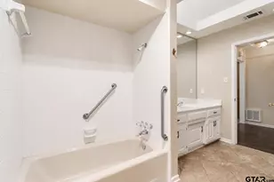 811 Ashford Ct, Tyler, TX 75703 - Photo 21