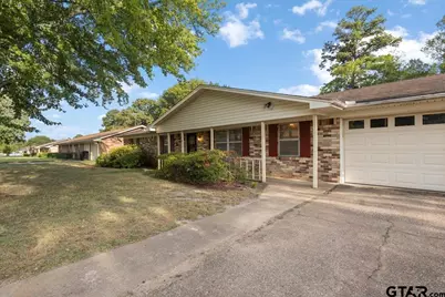 202 Sherwood Dr, Longview, TX 75605 - Photo 3