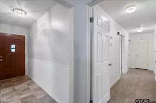 202 Sherwood Dr, Longview, TX 75605 - Photo 11