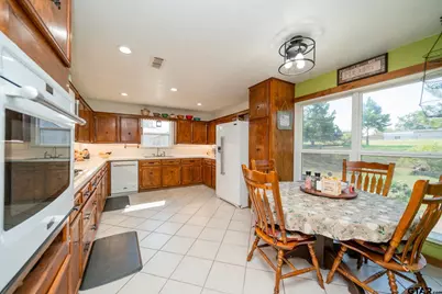 2130 Fm 22 E, Jacksonville, TX 75766 - Photo 31