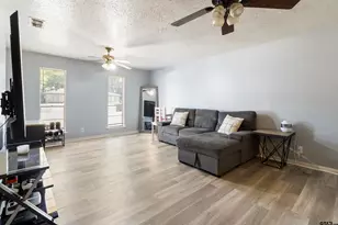309 A Blake Dr, Longview, TX 75604 - Photo 5