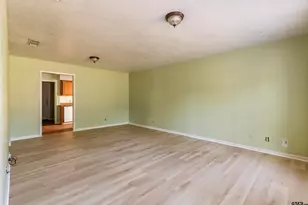 309 B Blake Dr, Longview, TX 75604 - Photo 3