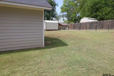 129 Dr Mlk Jr Dr, Gladewater, TX 75647 - Photo 31
