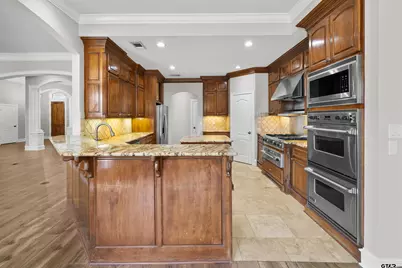 2322 Kingsmill Cir, Tyler, TX 75703 - Photo 13