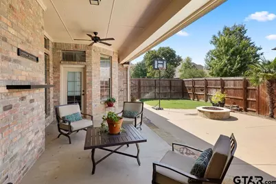 2322 Kingsmill Cir, Tyler, TX 75703 - Photo 37