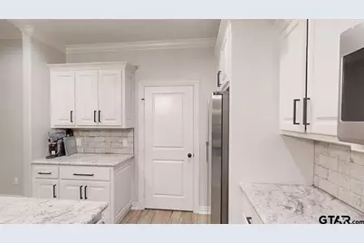 102 Oak Trail Crk, Kilgore, TX 75662 - Photo 11