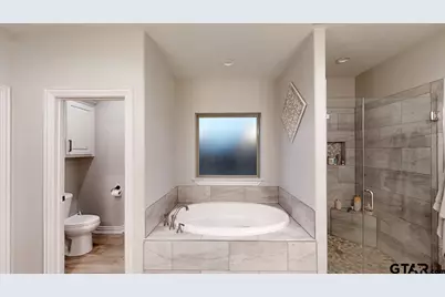 102 Oak Trail Crk, Kilgore, TX 75662 - Photo 17