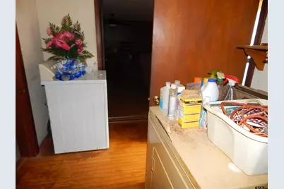 715 Clark St, Gilmer, TX 75644 - Photo 27