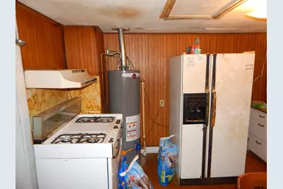 715 Clark St, Gilmer, TX 75644 - Photo 17