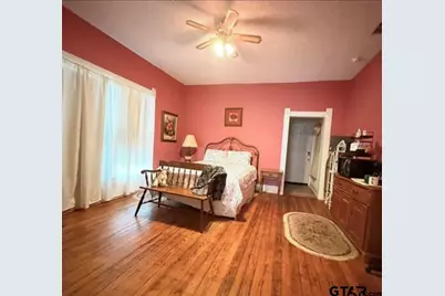 202 Graham St, Mineola, TX 75773 - Photo 9