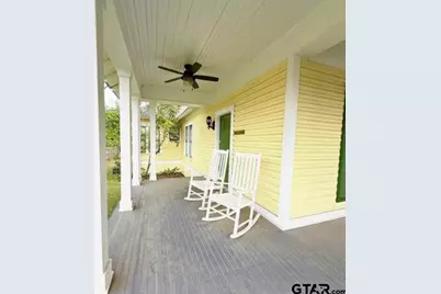 202 Graham St, Mineola, TX 75773 - Photo 3