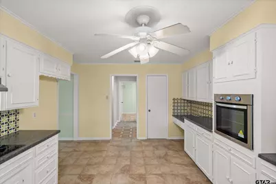 2813 Rockbridge, Tyler, TX 75701 - Photo 11