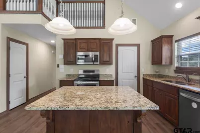 21803 County Road 2178, Troup, TX 75789 - Photo 7